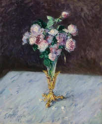 Bouquet de roses dans un vase de cristal